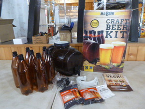 lot 79 image: Mr. Beer Craft Beer Kit