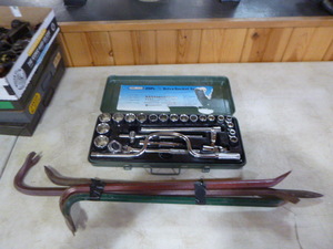 lot 96 image: Socket Set and Crowbars