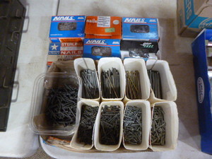 lot 99 image: Lot of Screws and Nails