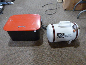 lot 110 image: Parts Washer and Air Tank