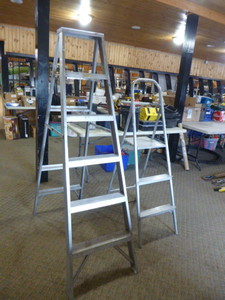 lot 116 image: 2 Ladders