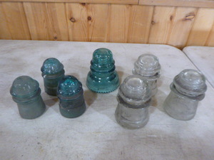 lot 130 image: 7 Vintage Insulators