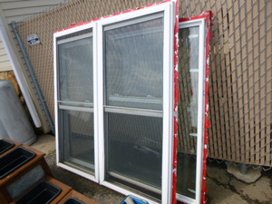 lot 202 image: 2 Vinyl Windows