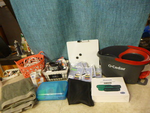 lot 231 image: Household Items