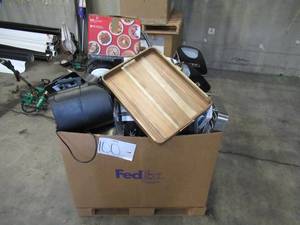 lot 100 image: Pallet of Store Overstock and Ecommerce Product and Returns