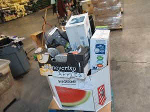 lot 123 image: Pallet of Store Overstock and Ecommerce Product and Returns