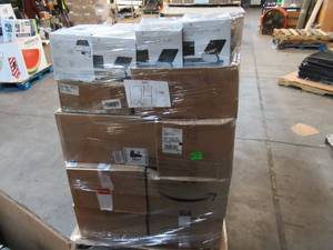 lot 124 image: Pallet of Store Overstock and Ecommerce Product - Wasserstein