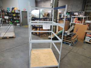 lot 131 image: Adjustable White Metal Frame Built to Fit Onto Pallets - Perfect for Projects