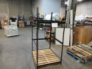lot 136 image: Adjustable Black Metal Frame Built to Fit Onto Pallets - Perfect for Projects