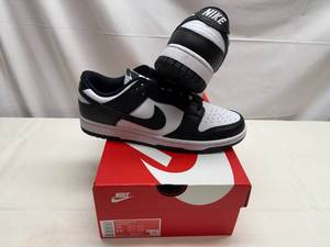 lot 14 image: Nike Dunk Low Mens 8.5 or Womens 10
