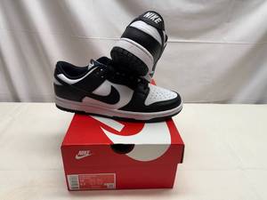 lot 17 image: Nike Dunk Low Mens 8.5 or Womens 10