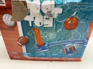 lot 52 image: Inflatable Pool-Sport Toys