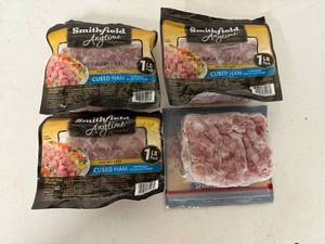 lot 90 image: L. 4x 1lb Cubed Ham-Smithfield Anytime Favorites