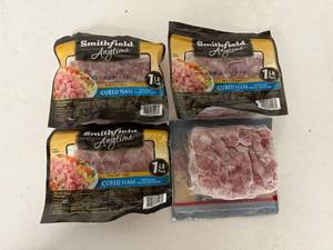 lot 92 image: L. 4x 1lb Cubed Ham-Smithfield Anytime Favorites
