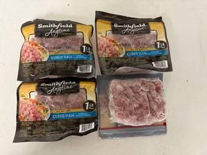 lot 94 image: L. 4x 1lb Cubed Ham-Smithfield Anytime Favorites