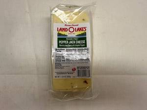 lot 149 image: 1lb Land O Lakes Pepper Jack Cheese-Sliced