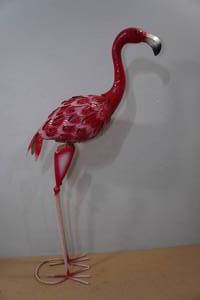 lot 172 image: Metal Flamingo Lawn Dcor