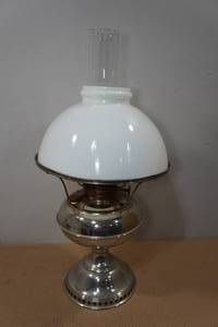 lot 219 image: Antique Rayo Oil Lamp