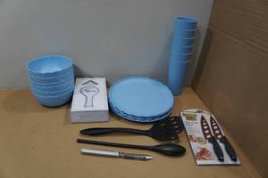 lot 256 image: Assorted Dinnerware