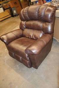 lot 1A image: Brown Leather Recliner