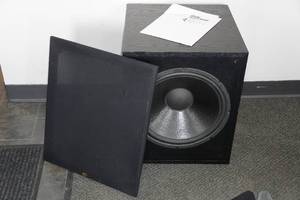 lot 5 image: Dualevel DL15 Powered Subwoofer