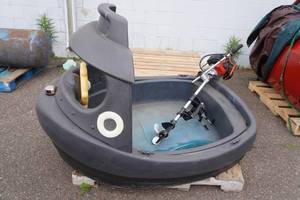 lot 1B image: Step 2 Tug Boat with Gas Outboard Motor