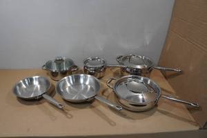 lot 29 image: Kirkland Professional Quality Cookware Set