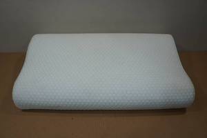 lot 51 image: Contour Memory Foam Neck Pillow