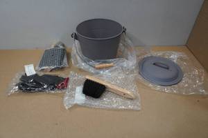 lot 53 image: Mini Ash Bucket wih Lid, Shovel & Brush