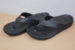 lot 99 image: Nuusol Womens Rubber Flip-Flops - Size 7