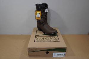 lot 114 image: Smoky Mountain Boots - Youth 5.5
