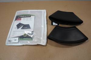 lot 121 image: Back on Track Bell Boots - Medium