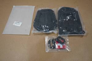 lot 122 image: 2 Swissgear Bag Accessories