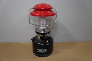 lot 148 image: Coleman Lantern