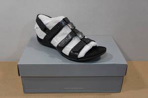 lot 150 image: Vionic Amber Womens Orthotic Sandals - Size 9