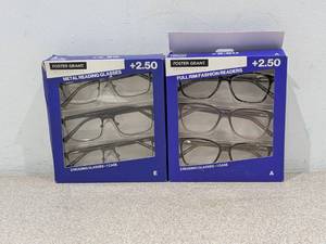 lot 38 image: (2) FOSTER GRANT 2.50 FULL RIM FASHION READERS