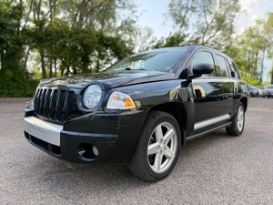 lot 20 image: 2008 JEEP COMPASS LIMITED 4x4 w No accidents (NO RESERVE)