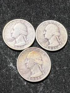 lot 27 image: 3 US WASHINGTON QUARTERS 1935P-D-S