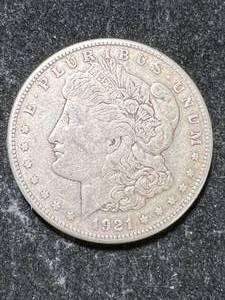 lot 60 image: 1921-S US MORGAN SILVER DOLLAR
