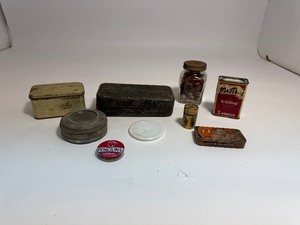 lot 18 image: Lot of Vintage Tins & Containers