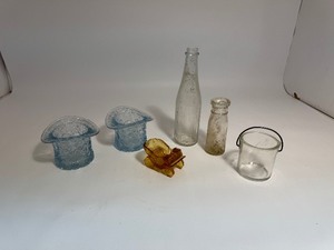 lot 23 image: Lot of Glass Items