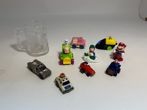lot 56 image: Vintage Toys