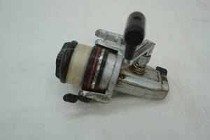 lot 43 image: Vintage Ryobi Spinning Reel 7 tall