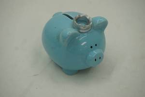 lot 87 image: coin Bank