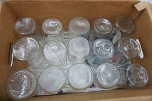 lot 109 image: Quart Canning Jars (15ct) Small Mouth