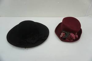 lot 121 image: (2ct) Ladies Felt Hats