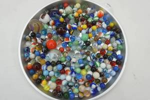 lot 182 image: Vintage Glass (& Clay) Marbles