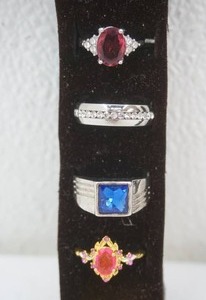lot 189 image: Fashion Jewelry Rings (4ct)