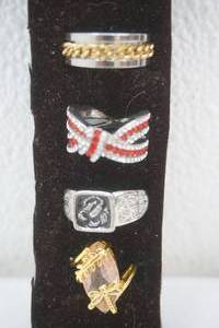 lot 192 image: Fashion Jewelry Rings (4ct)