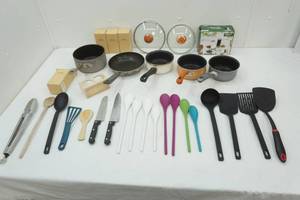 lot 238 image: Kitchenware Lot